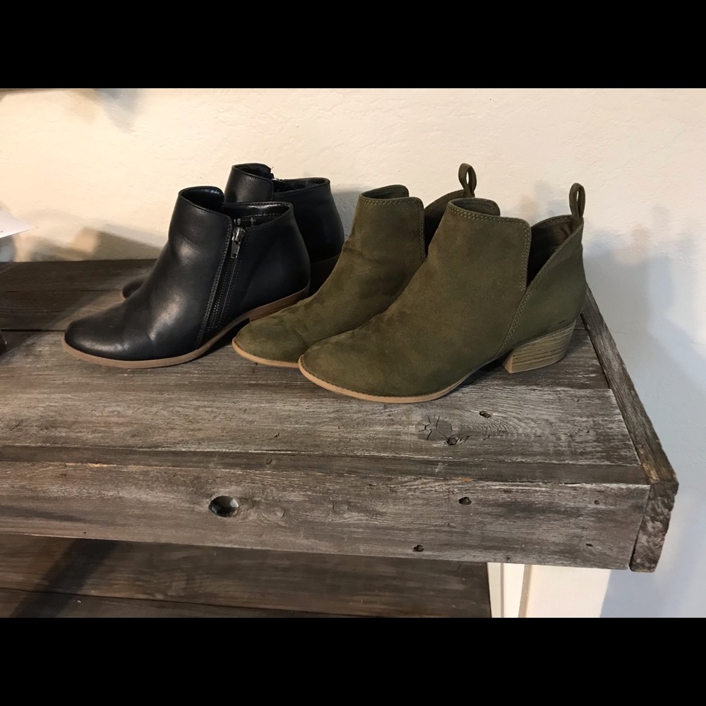 Bundle of American Eagle booties